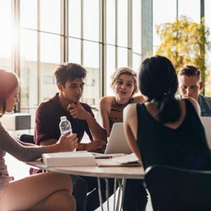 ESTUDIA Y TRABAJA ESTUDIA Y TRABAJA